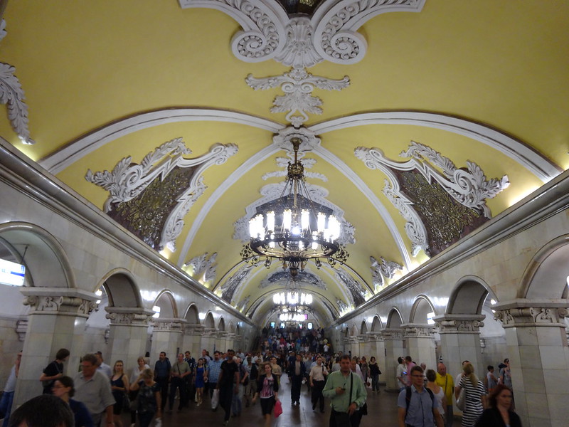 Metrôs de Moscou - Estação Komsomlskaya, Moscou – inalgurada em 1952